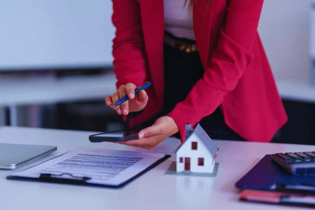 Perché si può sempre intestare la casa ai figli senza spese notarili