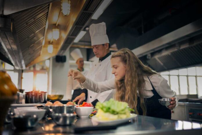 Apprendisti cuochi: viaggio nel dietro le quinte delle cucine