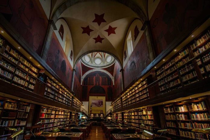 Intellettuali del 900 L'evoluzione del lavoro intellettuale nel XIX e XX secolo