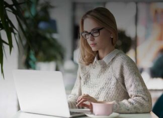 Poesia e marketing: l'arte di catturare l'attenzione