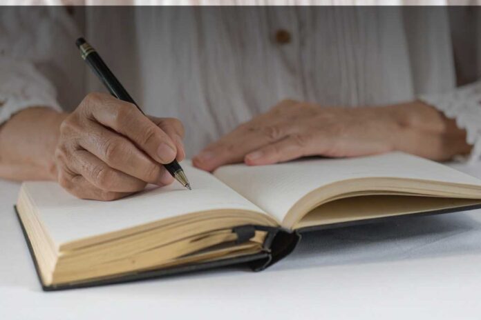 Scrittori e poeti Tecniche di scrittura poetica per professionisti