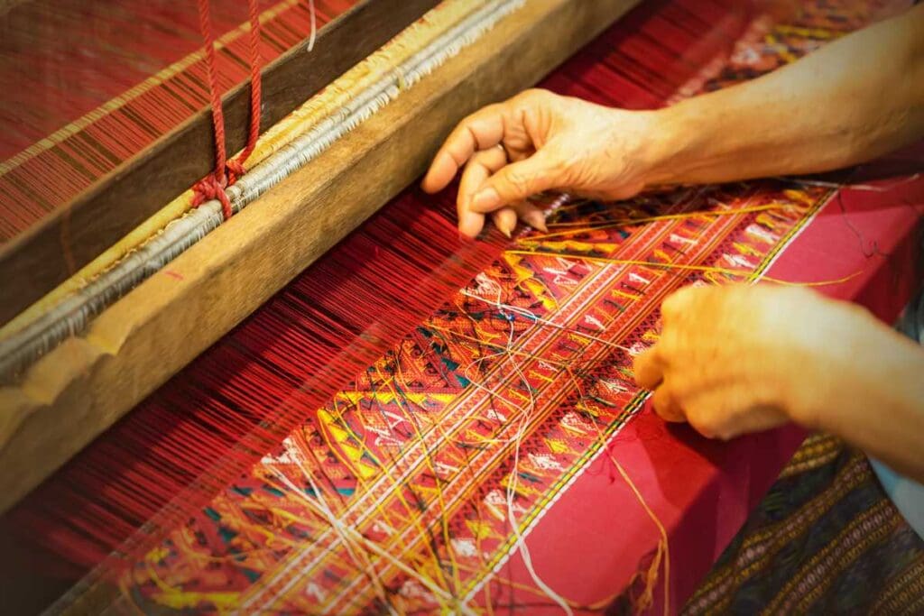 Creazione di opportunità di lavoro attraverso la tessitura