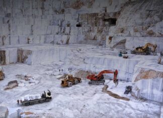 L’impatto ambientale dell’estrazione del marmo L'impatto ambientale dell'estrazione del marmo